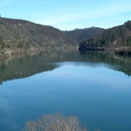 Casa Mega Fundeira, Natureza E Fluvial Holiday home